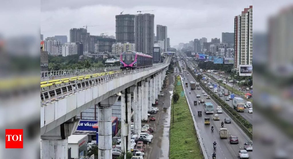 पुण्यातील मेट्रो लाइन 3 वरील प्रलंबित स्थानके पूर्ण करा, मार्च 2026 ची अंतिम मुदत पूर्ण करा: मुख्यमंत्र्यांनी पीएमआरडीएला