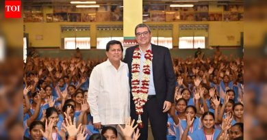 नेमेत्शेक ग्रुपचे सीईओ यवेस पॅड्रिन्स यांना KISS जीवनगौरव पुरस्काराने सन्मानित करण्यात आले