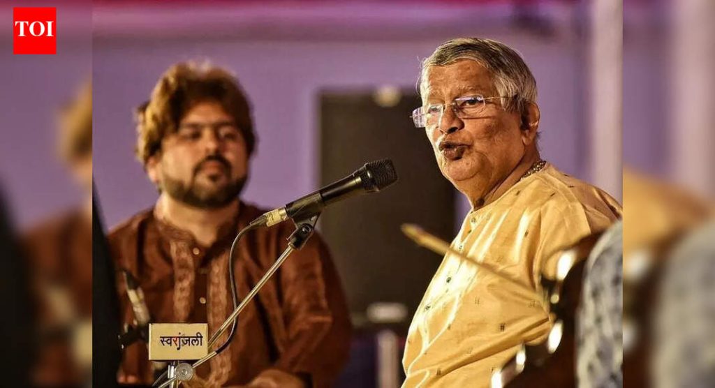 सवाई गंधर्व भीमसेन महोत्सवाच्या शेवटच्या दिवशी दिग्गज, पुढच्या पिढीने प्रेक्षकांना मंत्रमुग्ध केले