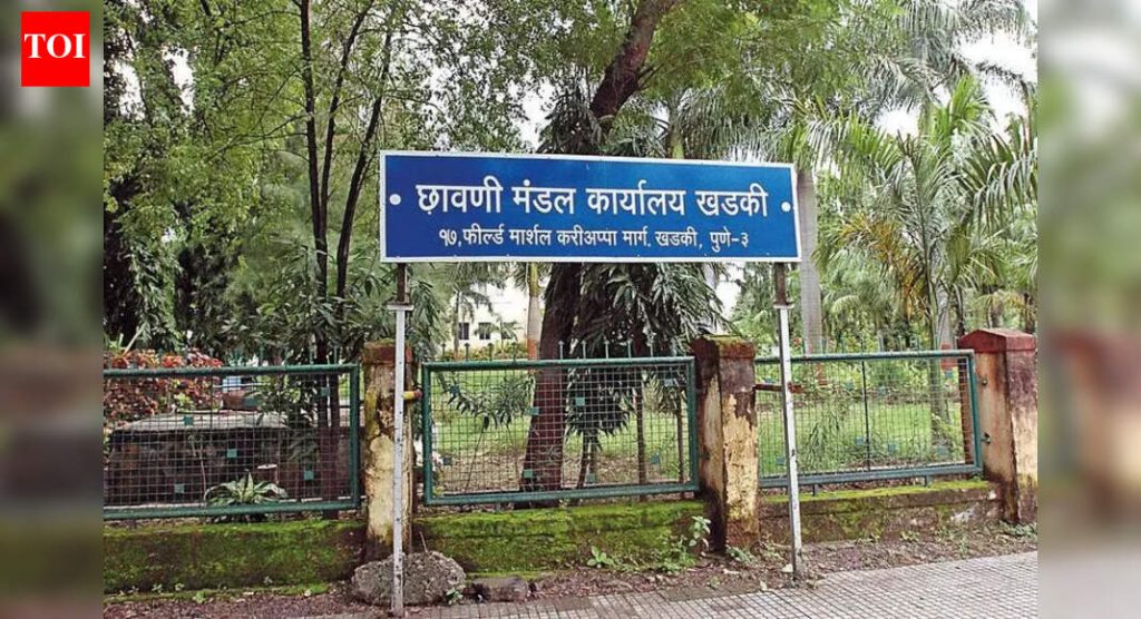पुणे आणि खडकीच्या रहिवाशांचे म्हणणे आहे की, कॅन्टोन्मेंट्स काढण्याच्या विलंबामुळे मतदानाचा अधिकार धोक्यात येतो