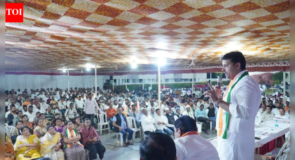 राष्ट्रवादीचे नेते अमोल बालवडकर यांचा अजित पवारांवरील अपमानास्पद वक्तव्याविरोधात इशारा, जबाबदार राजकीय चर्चा करण्याचे आवाहन | पुणे बातम्या