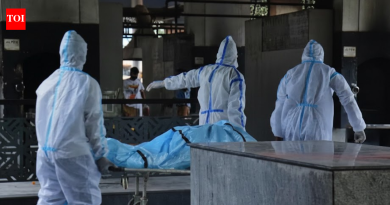 बॉडी स्विच? पुण्याच्या खासगी रुग्णालयात शवागारात मिसळल्यानंतर कुटुंबीयांनी अंत्यसंस्कारासाठी चुकीचे अवशेष घेतले; गुन्हा दाखल | पुणे बातम्या