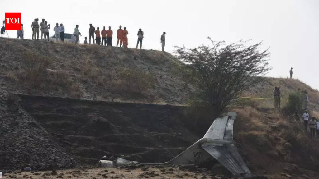 अपघाताचा प्राथमिक तपास अहवाल ४५ दिवसांत येण्याची शक्यता, नागरी विमान वाहतूक मंत्रालय बारामती हवाईपट्टी विकसित करण्यासाठी राज्याला मदत करण्यास तयार