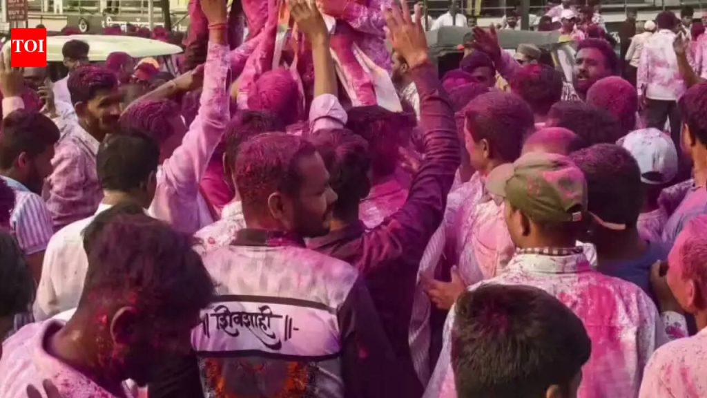 पुणे जिल्हा परिषदेतील विजय ही अजितदादांना जनतेची श्रद्धांजली, पवार कुटुंबीय, राष्ट्रवादीचे निष्ठावंत