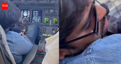 ‘हे निराशाजनक आहे’: अजित पवारांच्या मुलाचा AAIB अहवालावर प्रश्न, VSR व्हेंचर्सच्या मालकाचा ‘झोपलेला’ कॉकपिट व्हिडिओ शेअर