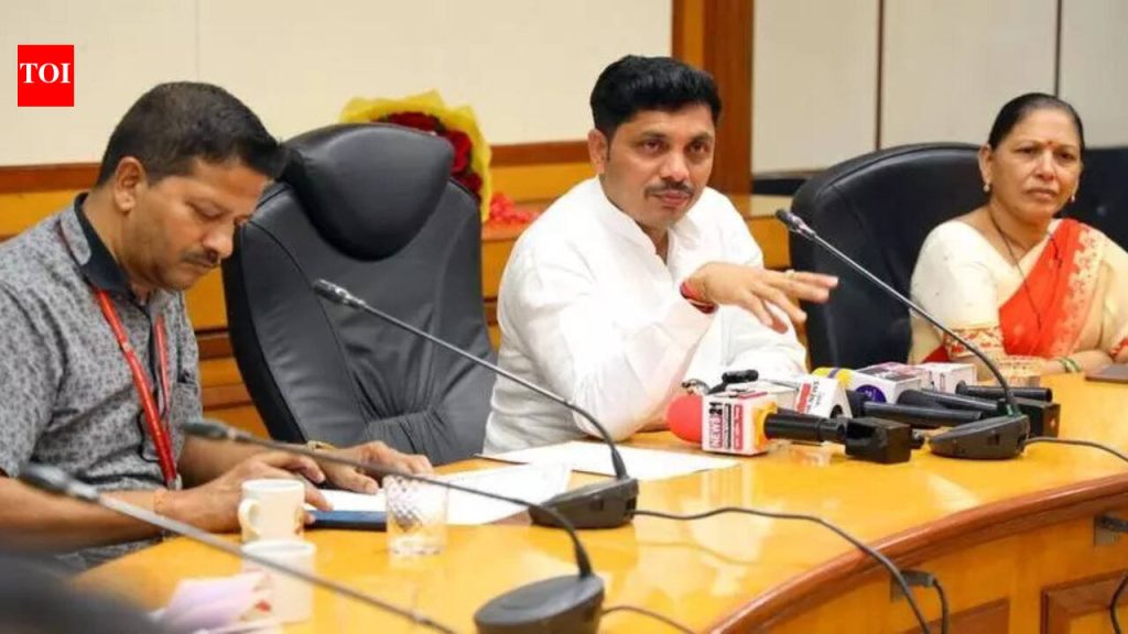 सर्वसमावेशक भटक्या कुत्र्यांच्या धोरणासाठी महापालिका महापौर घेणार प्राणीप्रेमींची बैठक