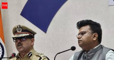 बेकायदा होर्डिंग आणि फुटपाथ अतिक्रमण विरोधात पोलीस, पीएमसी संयुक्त मोहीम आजपासून