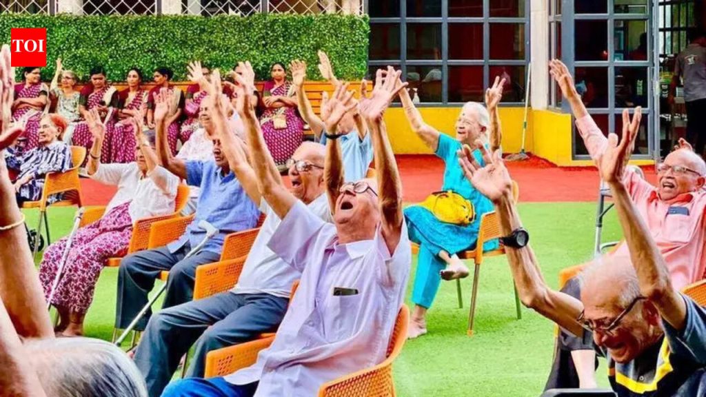 घरी एकट्याने वृद्धत्व येत नाही, ज्येष्ठ सहाय्यक राहणीमानाकडे वळतात