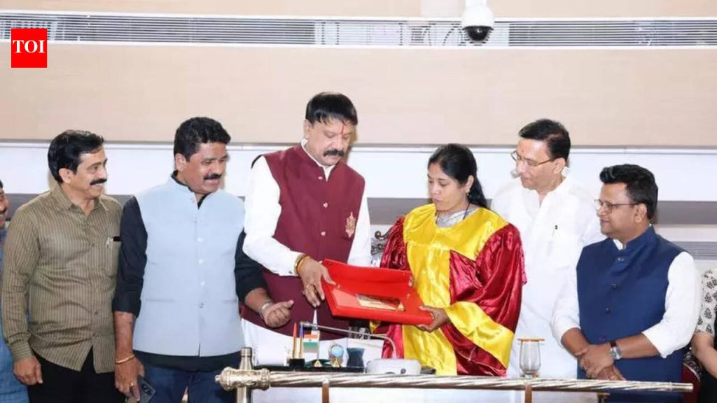 पीएमसी उत्पन्नाच्या स्रोतांचा विस्तार करण्यासाठी आणि अंदाजित अर्थसंकल्पीय तूट भरून काढण्यासाठी महसूल समिती स्थापन करणार आहे