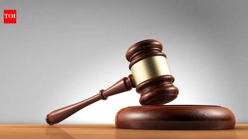 10 वर्षे तुरुंगात घालवल्यानंतर पत्नीच्या हत्येप्रकरणी कॅब चालकाची निर्दोष मुक्तता
