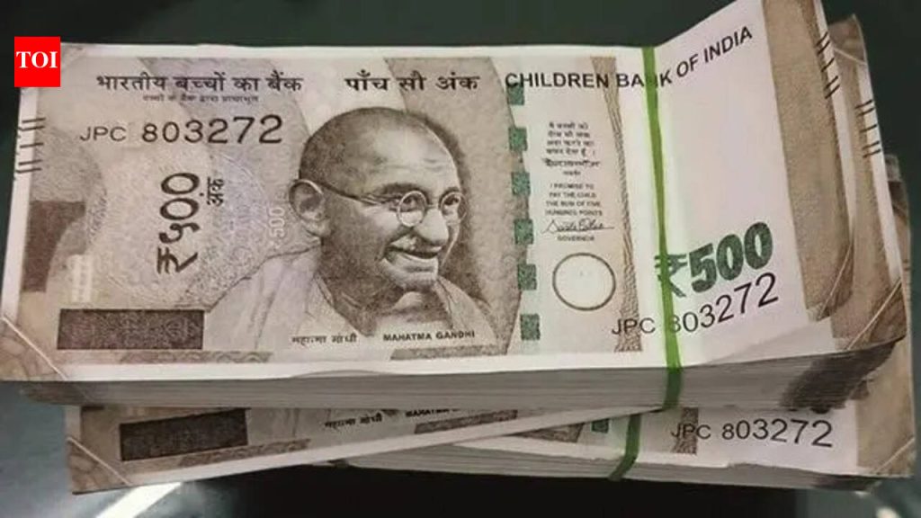 शिक्षिकेने केकची ऑनलाइन ऑर्डर दिली, तिने फसव्या नंबरवर कॉल केल्याने 1.3 लाख रुपये गमावले