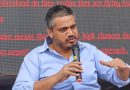 राष्ट्रवादीच्या कार्यकर्त्यांनी हडपसर दारूच्या अड्ड्याची तोडफोड; विरोधकांनी मृत्यूसाठी सरकारच्या निष्क्रियतेला जबाबदार धरले राष्ट्रवादीच्या कार्यकर्त्यांनी हडपसर दारूच्या अड्ड्याची तोडफोड; विरोधकांनी मृत्यूसाठी सरकारच्या निष्क्रियतेला जबाबदार धरले