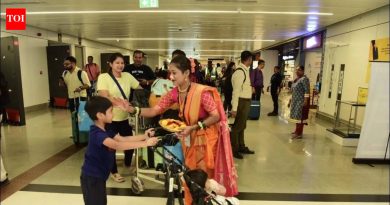 AAI ने ‘यात्री सुविधा दिवस’ साजरा केल्यामुळे लोहेगाव विमानतळावर प्रवासी गर्दीमुक्त रस्ते आणि सार्वजनिक वाहतुकीचा उत्तम प्रवेश शोधत आहेत