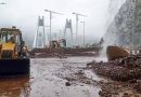 पावसाने महामार्ग, बस आणि रेल्वे रुळांना तडाखा दिल्याने पुण्याचा मुंबईपासून तासनतास संपर्क तुटला