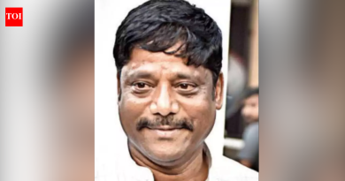 पुण्यातील कंत्राटदाराच्या आत्महत्येप्रकरणी माजी शिवसेना नेते रवींद्र धंगेकर, पत्नीसह १४ जणांवर गुन्हा दाखल | पुणे बातम्या